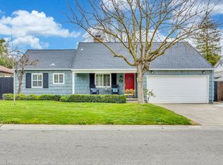 3222 Brookwood Rd, Sacramento, CA 95821