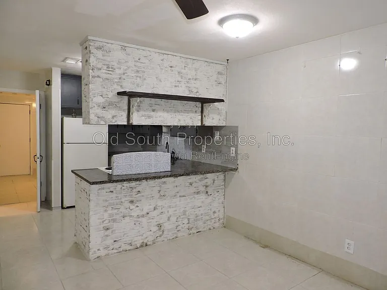 1345 Jasma Ln #B — Photo 4