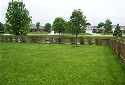 5th image of 907 Golden Beech Dr