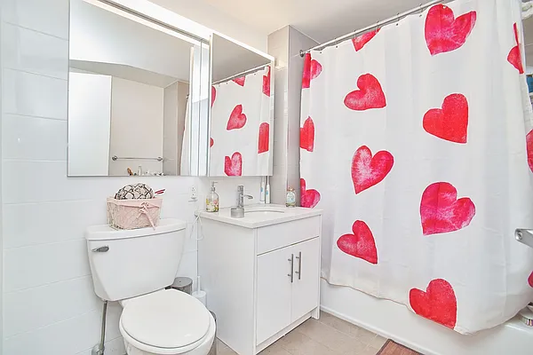 Rented by Keller Williams NYC | media 15