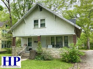 1031 7th St #1, Charleston, IL 61920