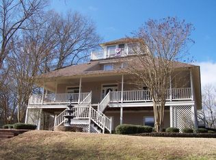 45 Roberts Dr, West Point, MS 39773