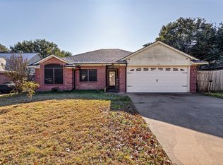 1519 Hayloft Ln, Granbury, TX 76048