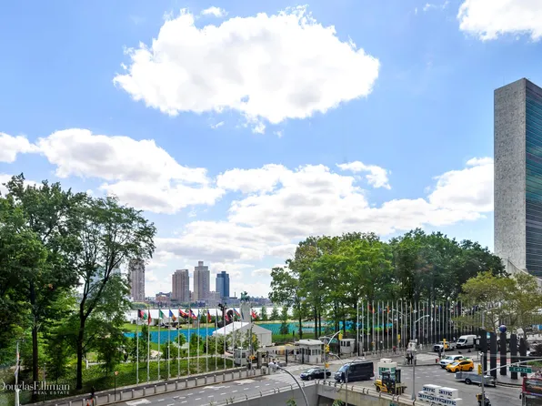 845 United Nations Plaza image 1 of 4