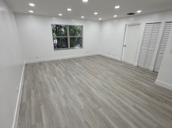 2319 Johnson St APT 4, Hollywood, FL 33020