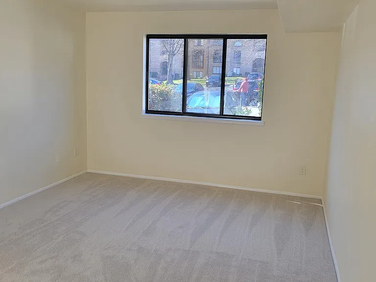 2049 Royal Fern Ct #2B — Photo 10