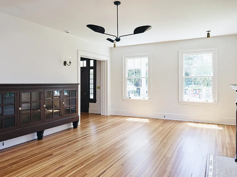 2979 Saint Johns Ave — Photo 13