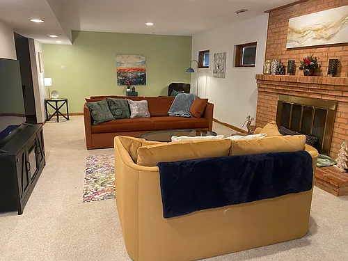 517 Winterberry Dr Photo 1