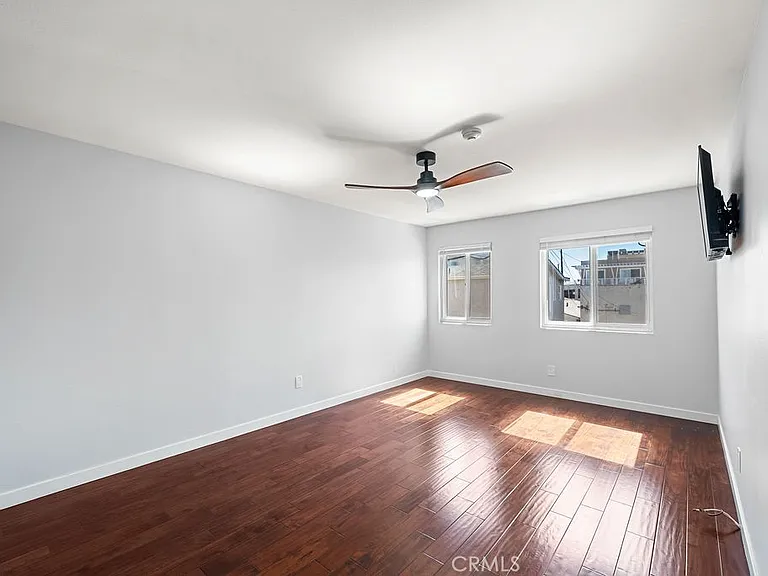40 15th St #C — Photo 18
