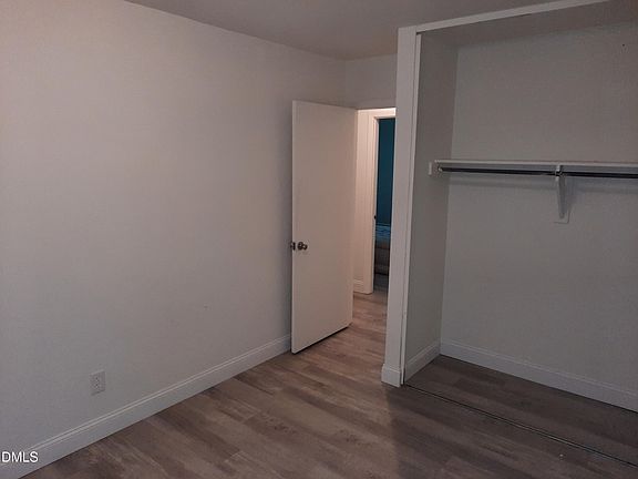 4th image of 404 Lynn Rd