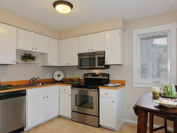 2nd image of 3626 14th Ave W APT 204