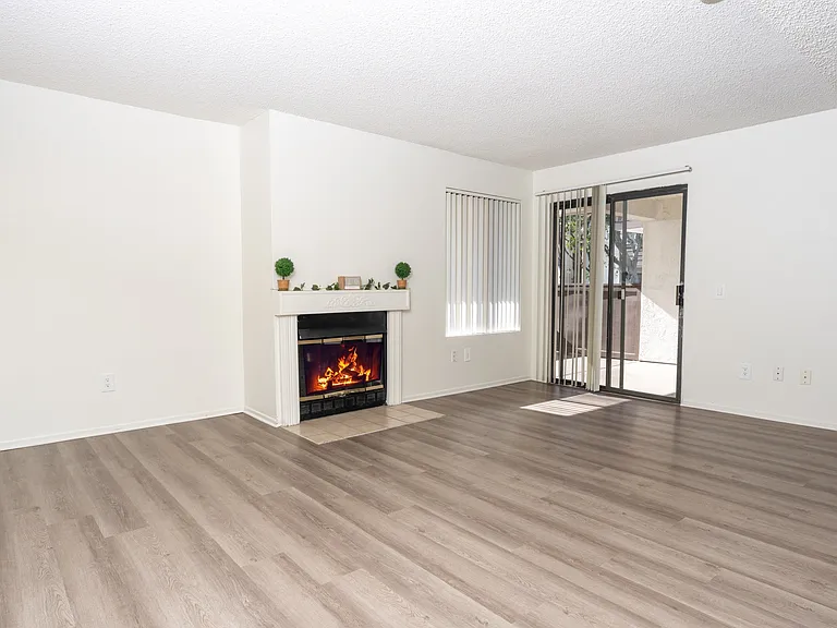 Woodbend Apartments — Photo 60