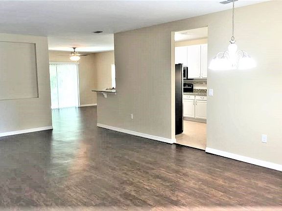 3rd image of 3382 McCain Ln