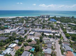 301 Avenida Madera #A, Sarasota, FL 34242