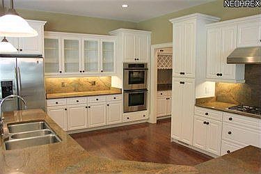 4th image of 8849 Walkers Ln