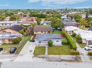 9435/9437 SW 39th St, Miami, FL 33165