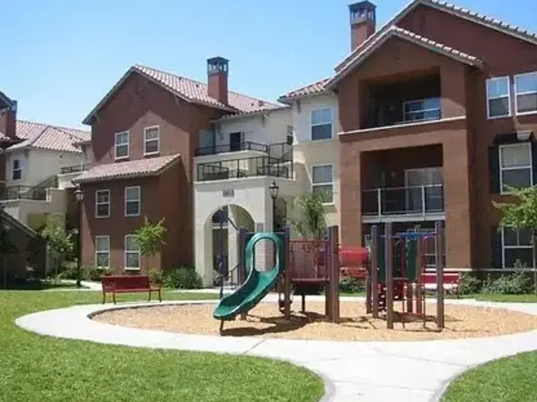 Monte Vista Gardens — Photo 3