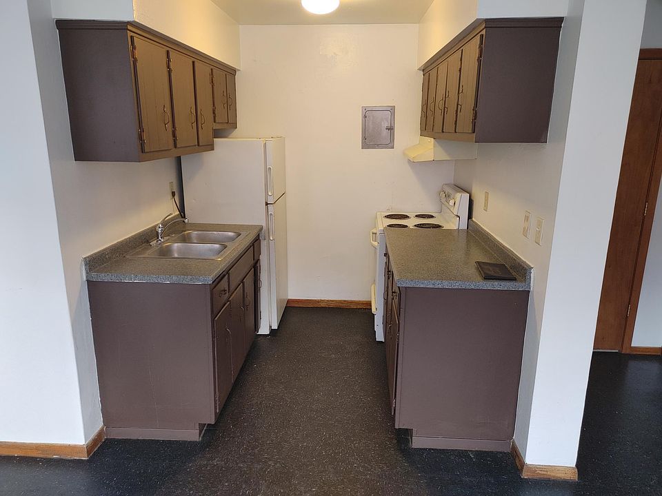 1st image of 3457 Minnehaha Ave