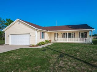12 Walnut St, Mount Sterling, OH 43143