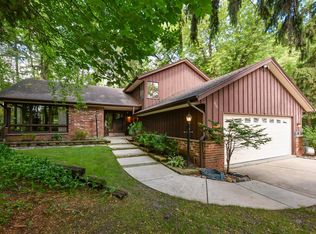 2367 S 118th STREET, West Allis, WI 53227