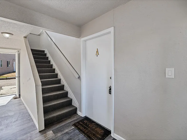 4390 Loomis Ave #A — Photo 11
