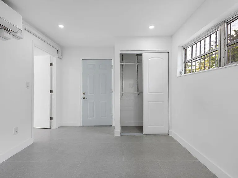 321 NW 21st Ave #H — Photo 11
