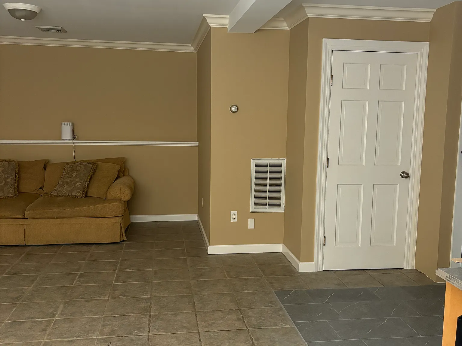 Studio, 800 sqft, $1,500 — Photo 4