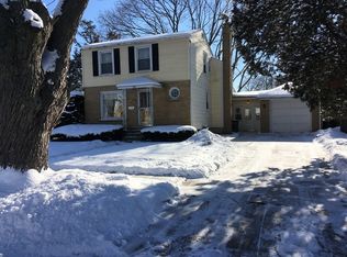 20 Wenholz Ave, Dundee, IL 60118