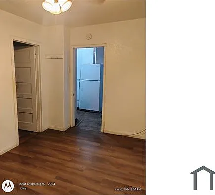 1 bed, 1100 sqft, $1,300 — Photo 2