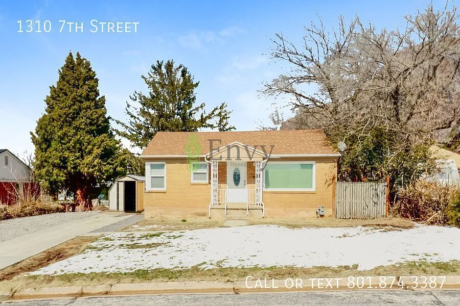 1310 7th St