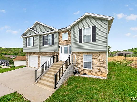 3rd image of 191 Ridgeview Dr