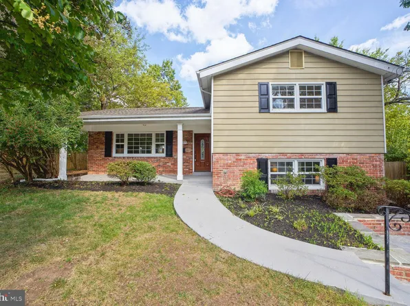 7517 Dundalk Rd, Takoma Park, MD 20912