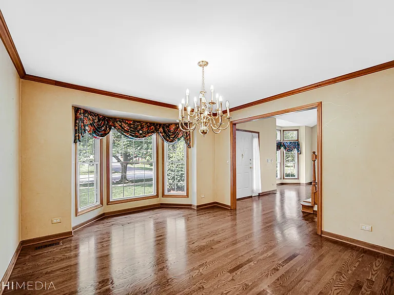 1341 E Thacker St — Photo 15