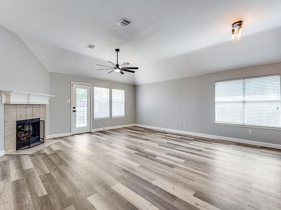 4th image of 5640 Bedford Ln