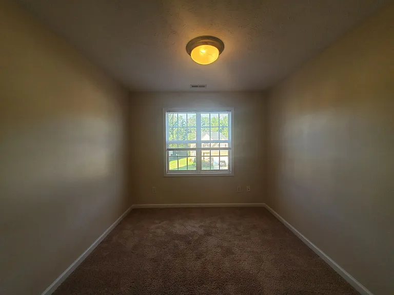 213 Kristin Ave — Photo 34