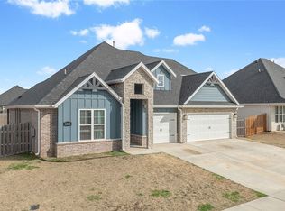 1812 Abbott Ln, Pea Ridge, AR 72751