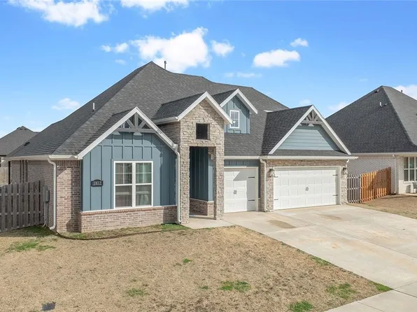 1812 Abbott Ln, Pea Ridge, AR 72751
