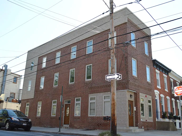 2200 Saint Albans St #B — Photo 8