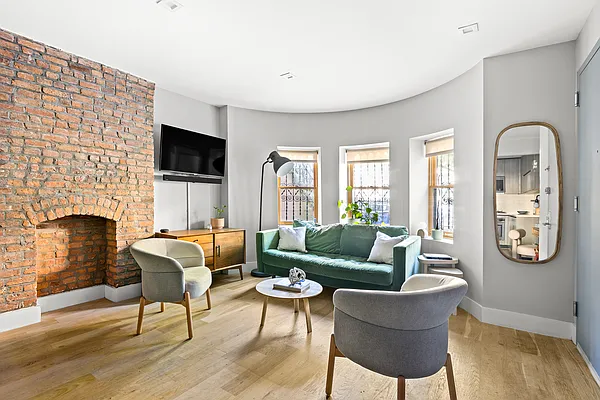 Rented by Compass | media 1