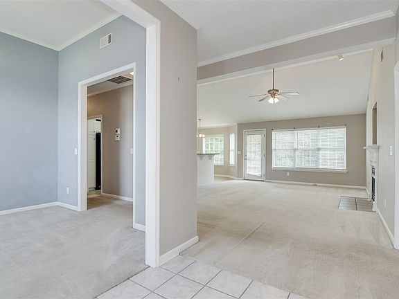 5th image of 4608 Country Glen Cir