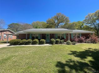 133 Lawrence St, Prattville, AL 36067