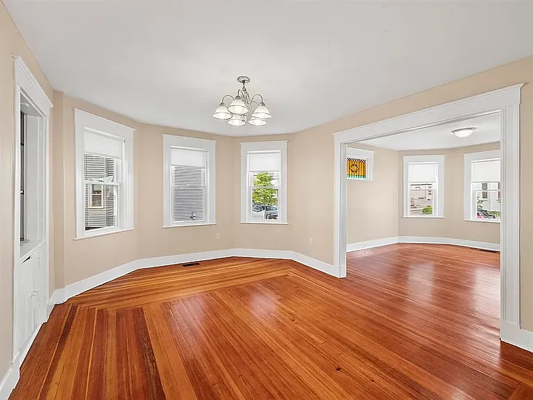 115 Sagamore Ave #1 — Photo 16