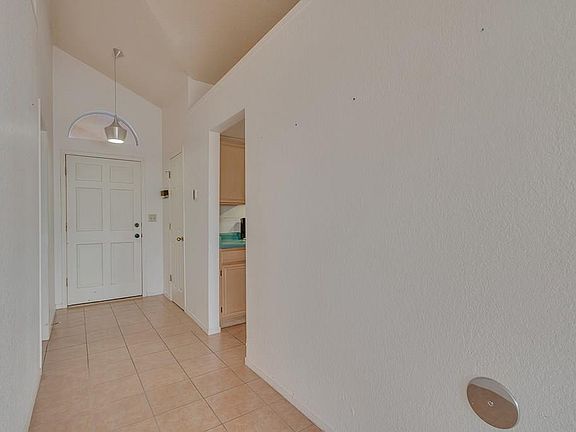 3rd image of 1300 Desierto Seco Dr