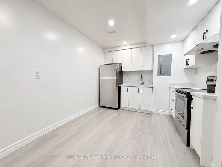 25066 Commodore Rd #101 — Photo 4