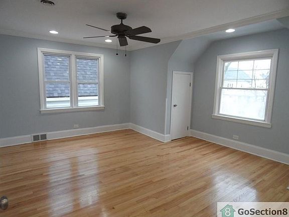 4th image of 2336 N Marmora Ave Unit 2