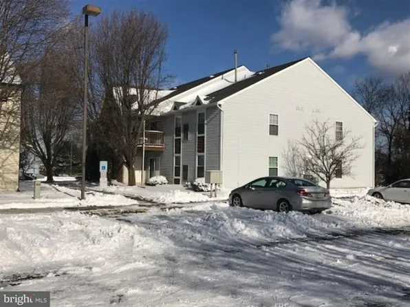 93 Claire Ct Unit 93, Turnersville, NJ 08012