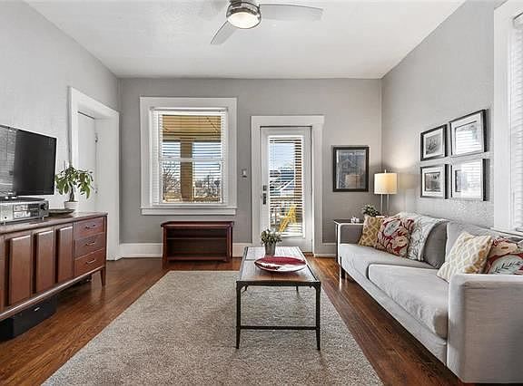 2nd image of 112 W 36th St APT 3W