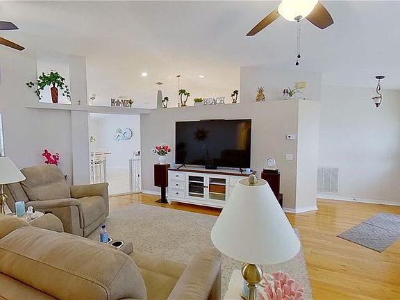4th image of 4991 Germany Ave