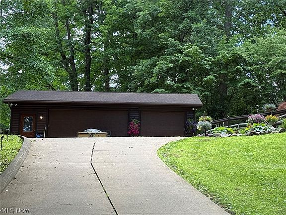 3rd image of 2653 Constance Dr