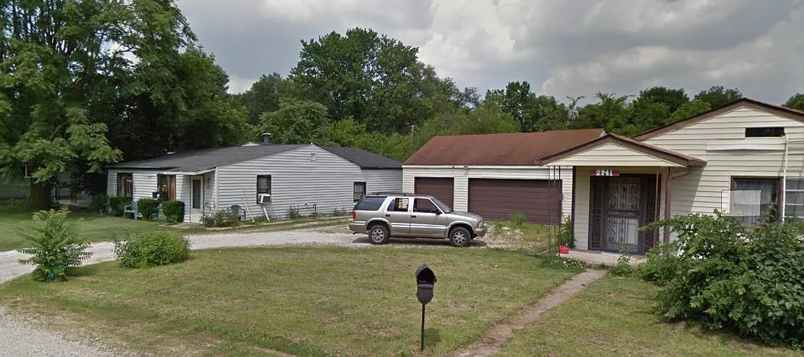 2951 S Roena St photo 1